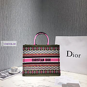 Dior Book Tote Embroidery 02 41.5x32x5cm - 1