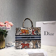 Dior Book Tote Embroidery 03 41.5x32x5cm - 1