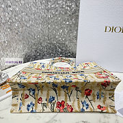 Dior Book Tote Embroidery 05 41.5x35x18cm - 2