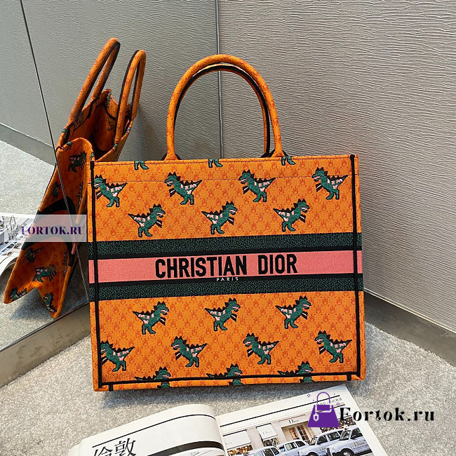 Dior Book Tote Embroidery 07 42x35x18cm - 1