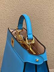 Fendi Peekaboo ISeeU Medium East-West Blue Tote Bag 33x25x12 - 4