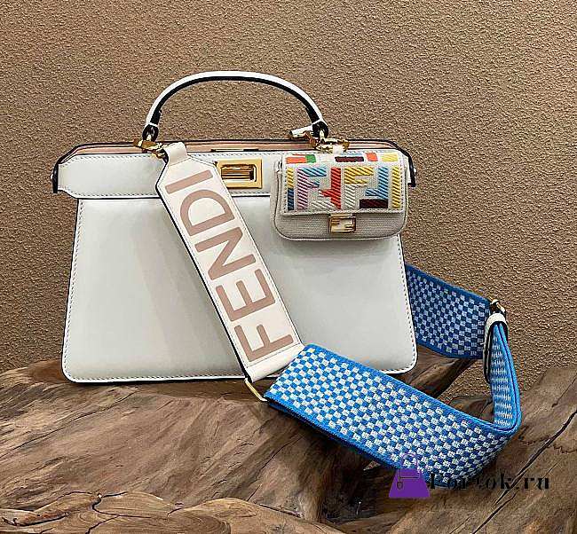 Fendi Peekaboo ISeeU Medium East-West White Tote Bag 33x25x12 - 1