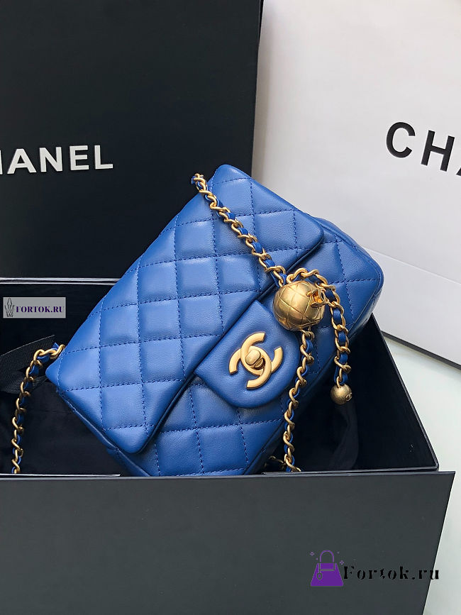 Chanel AS1786 Flap Bag Lambskin Blue 17cm - 1