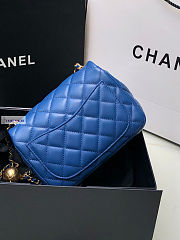 Chanel AS1786 Flap Bag Lambskin Blue 17cm - 6