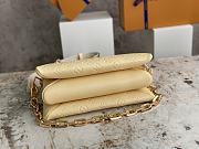 Louis Vuitton Coussin PM Light Yellow 26 x 20 x 12 cm - 6