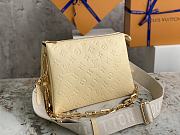 Louis Vuitton Coussin PM Light Yellow 26 x 20 x 12 cm - 3