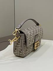 Fendi Iconic Baguette 8579 size 27/6/15 - 5