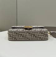Fendi Iconic Baguette 8579 size 27/6/15 - 2
