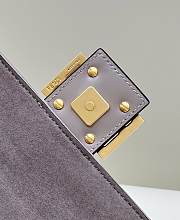 Fendi Iconic Baguette 8579 size 27/6/15 - 6