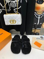Louis Vuittion Slippers 05 - 1