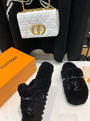 Louis Vuittion Slippers 05 - 3