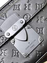 Louis Vuitton S Lock Messenger M58489 22x18x8 cm - 4