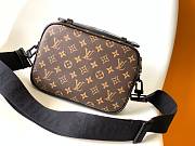 Louis Vuitton S Lock Messenger M45806 22x18x8 cm - 3