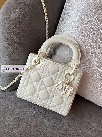 Lady Dior 570658 17cm