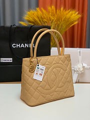 Chanel Grained Calfskin Large Top Handle Bag in Beige AS0814 30x14x24 cm - 1