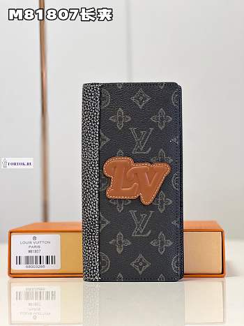 Louis Vuitton Brazza Wallet Monogram M81807 10 x 19 x 2 cm