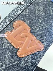 Louis Vuitton Brazza Wallet Monogram M81807 10 x 19 x 2 cm - 2