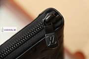 Louis Vuitton Shadow Zippy Wallet Vertical M80423 10 x 20 x 2 cm - 2