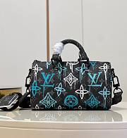 Louis Vuitton DISCOVERY BUMBAG M21399 25x15x11cm - 1
