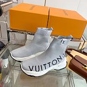 Louis Vuitton Run 55 Trainers Gray Boots  - 2