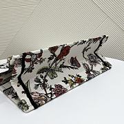Dior Book Tote Jardin Botanique Embroidery in White 36x18x28cm - 5