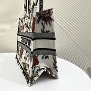 Dior Book Tote Jardin Botanique Embroidery in White 36x18x28cm - 4