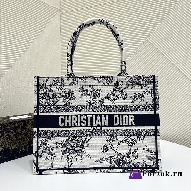 Dior Book Tote Jardin Botanique Embroidery in White & Blue 36x18x28cm - 1