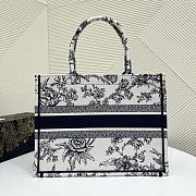 Dior Book Tote Jardin Botanique Embroidery in White & Blue 36x18x28cm - 4