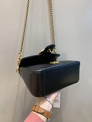 Gucci GG Marmont Mini Top Handle Bag in Black 547260 21x15x8cm  - 6