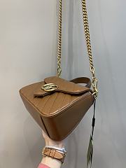 Gucci GG Marmont Mini Top Handle Bag in Brown 547260 21x15x8cm  - 4