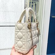 Dior Mini Lady Dior Bag in White 17x15×7cm - 3