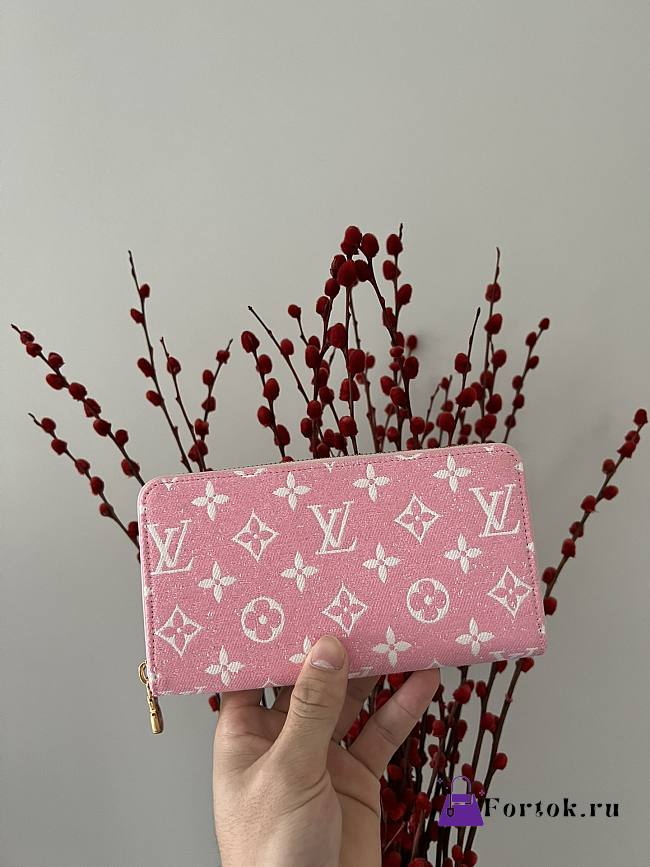 Louis Vuitton Zippy Wallet in Pink M81226 19.5x10.5x2.5cm - 1
