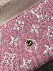 Louis Vuitton Sarah Wallet in Pink M81183 19x10x2cm  - 4