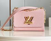 Loius Vuitton Twist PM M21027 23x17x9.5cm - 1