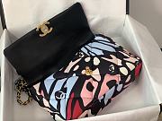 Chanel 19 Handbag AS1161 20x30x10cm - 6
