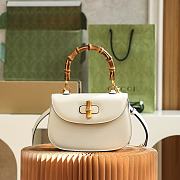 Gucci Small Top Handle Bag With Bamboo White 21x15x7cm - 1