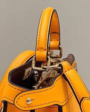 Fendi Peekaboo ISeeU Small Leather Bag in Orange 80011A 27×11×20cm - 5