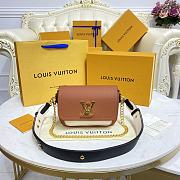 Louis Vuitton Lockme Tender Brown Bag M58555 19x13x8cm - 1