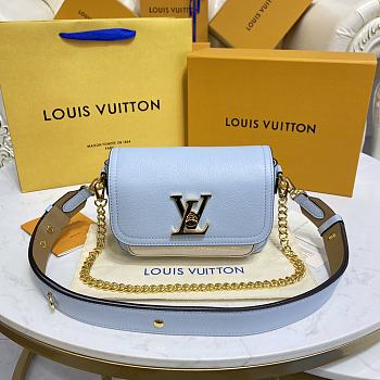 Louis Vuitton Lockme Tender Blue Bag M58555 19x13x8cm