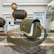 Louis Vuitton Lockme Tender Light Khakhi Bag M58555 19x13x8cm - 5