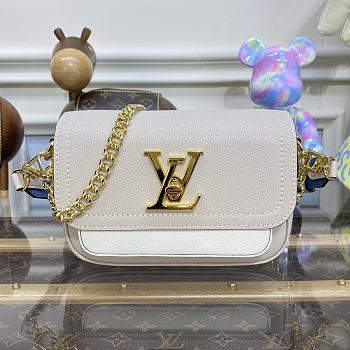 Louis Vuitton Lockme Tender White Bag M58555 19x13x8cm