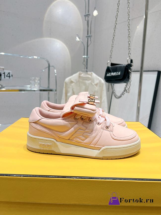 Fendi Sneaker Shoes in Pink 35123116 - 1