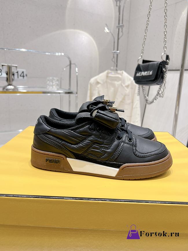 Fendi Sneaker Shoes in Black 35123116 - 1