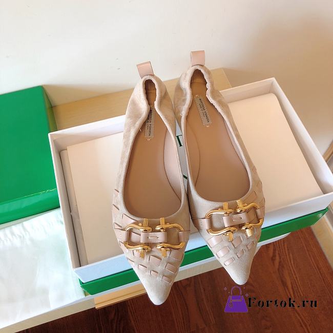 Bottega Veneta 650 Shoes in Beige - 1