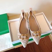 Bottega Veneta 650 Shoes in Beige - 1
