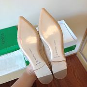 Bottega Veneta 650 Shoes in Beige - 5