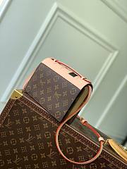 Loius Vuitton Book Chain Wallet M81831 20x14x4cm - 6