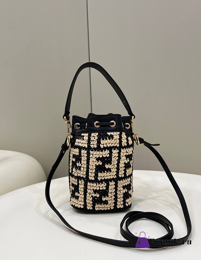 Fendi Mon Tresor Straw Bag in Black 8278 - 1