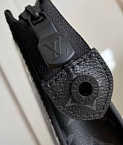 Loius Vuitton Pochette Voyage Monogram Wallet M81803 27x21x6cm - 5