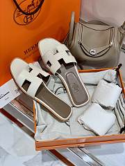 Herme Slippers in White - 2